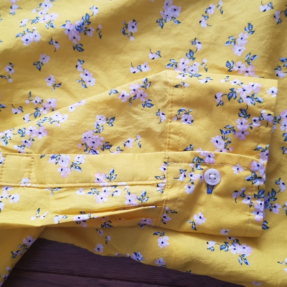 GAP Women's Yellow Floral Button Down Shirt Size M - Picture 5 of 16